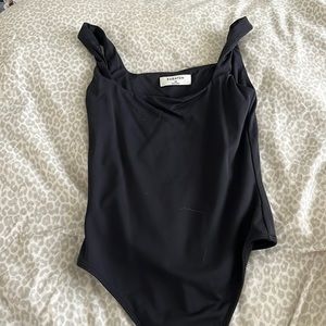 aritzia babaton contour bodysuit